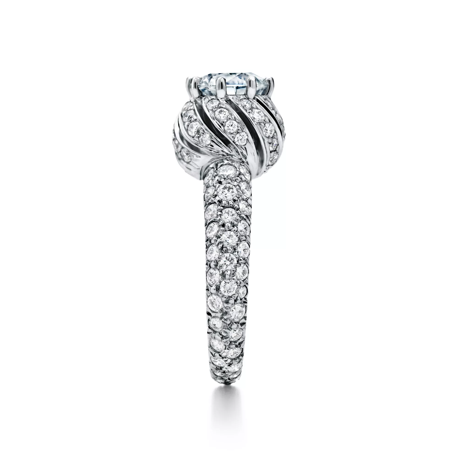 Buds Round Brilliant Engagement Ring with a Diamond Platinum Band