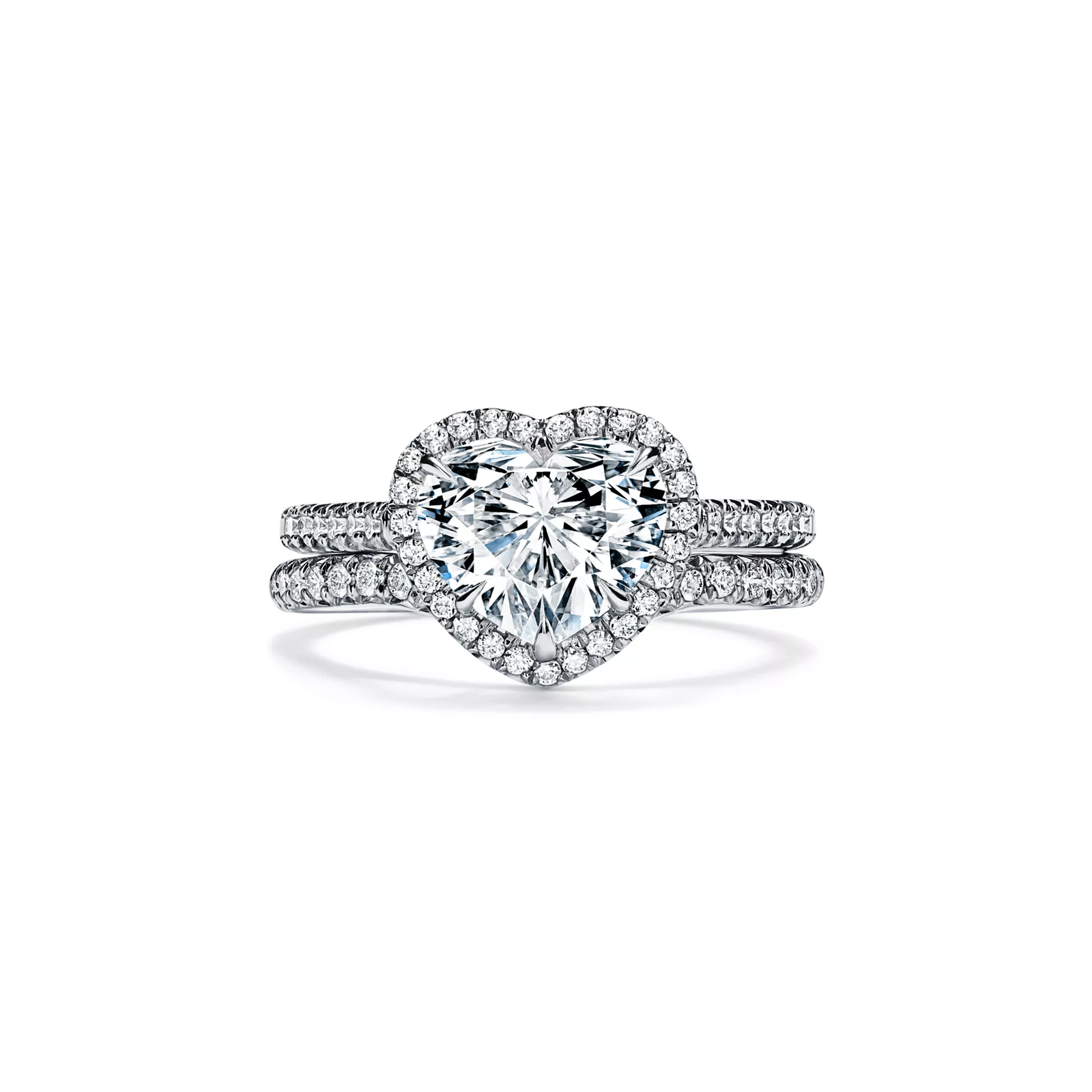 Heart-shaped Halo Engagement Ring with a Diamond Platinum Band