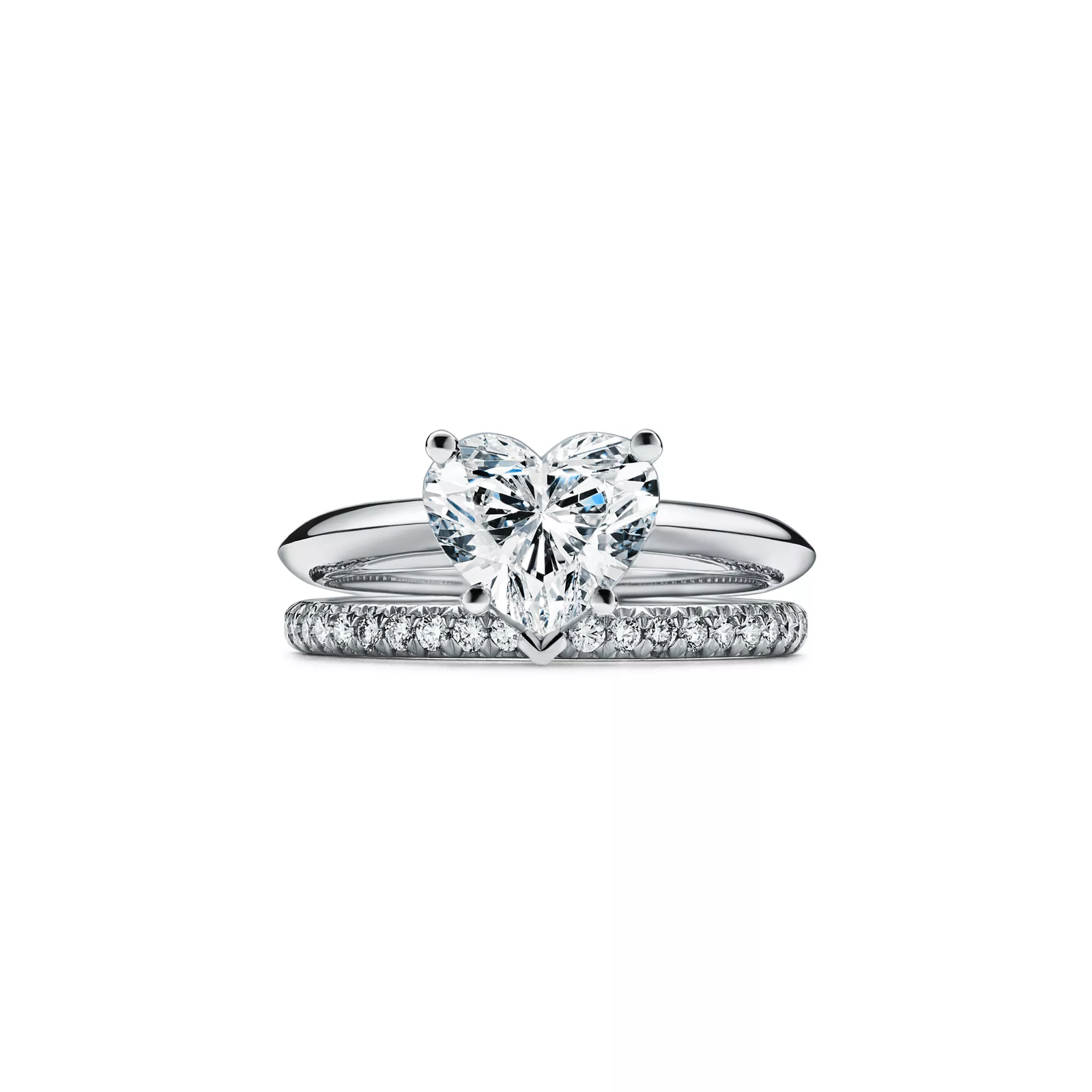 Heart-shaped Diamond Engagement Ring in Platinum