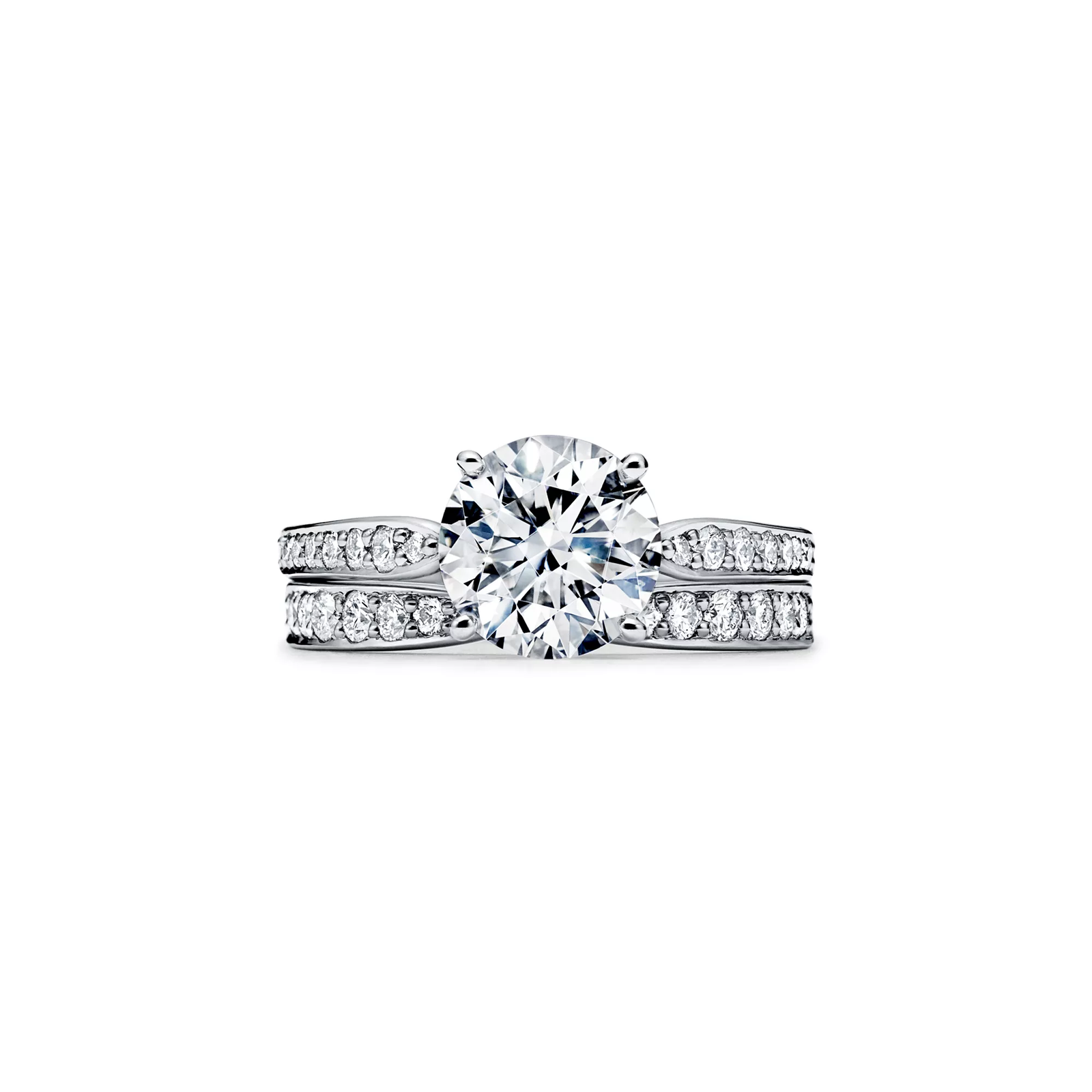 Round Brilliant Engagement Ring with a Diamond Platinum Band