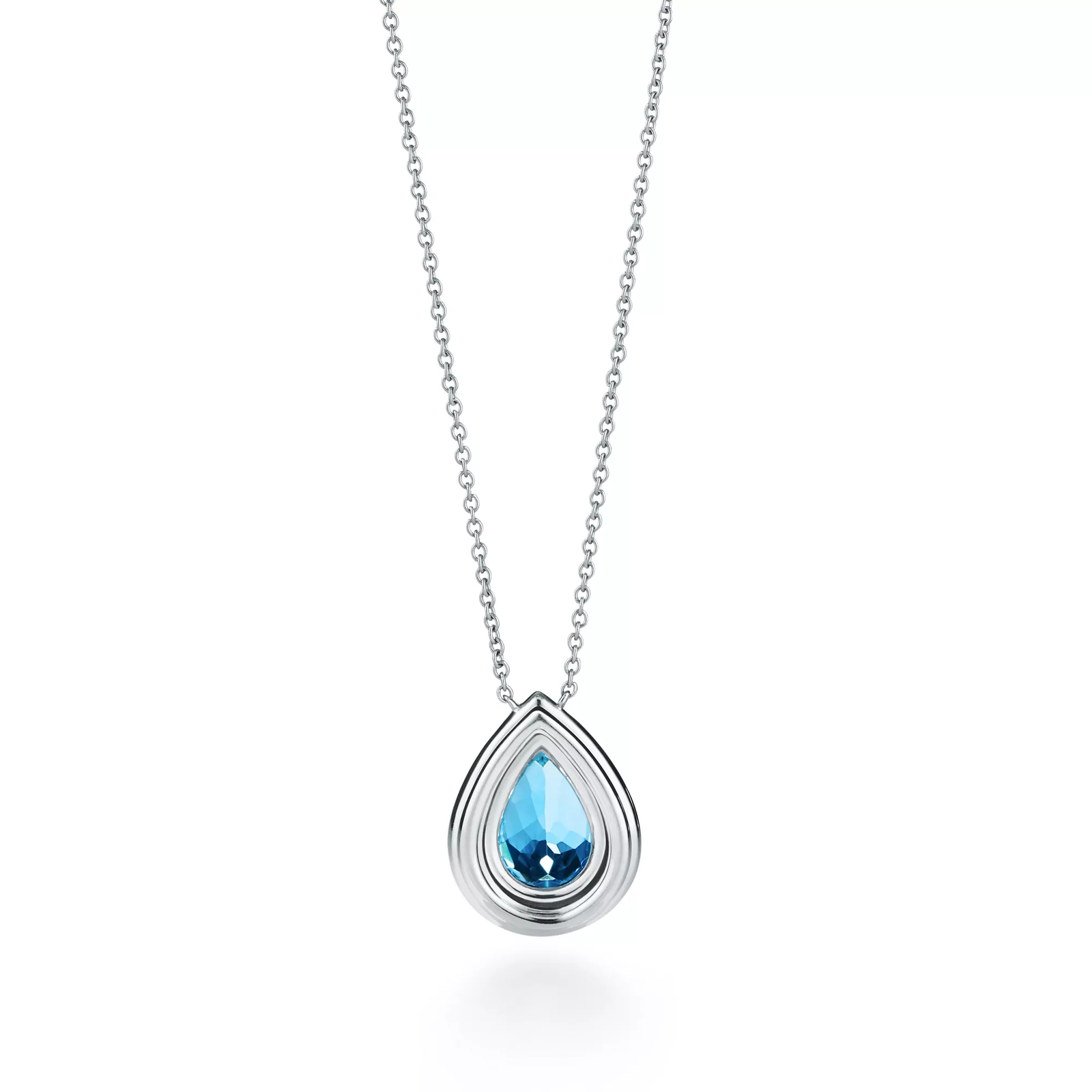 Pendant   in Platinum with an Aquamarine and Diamonds