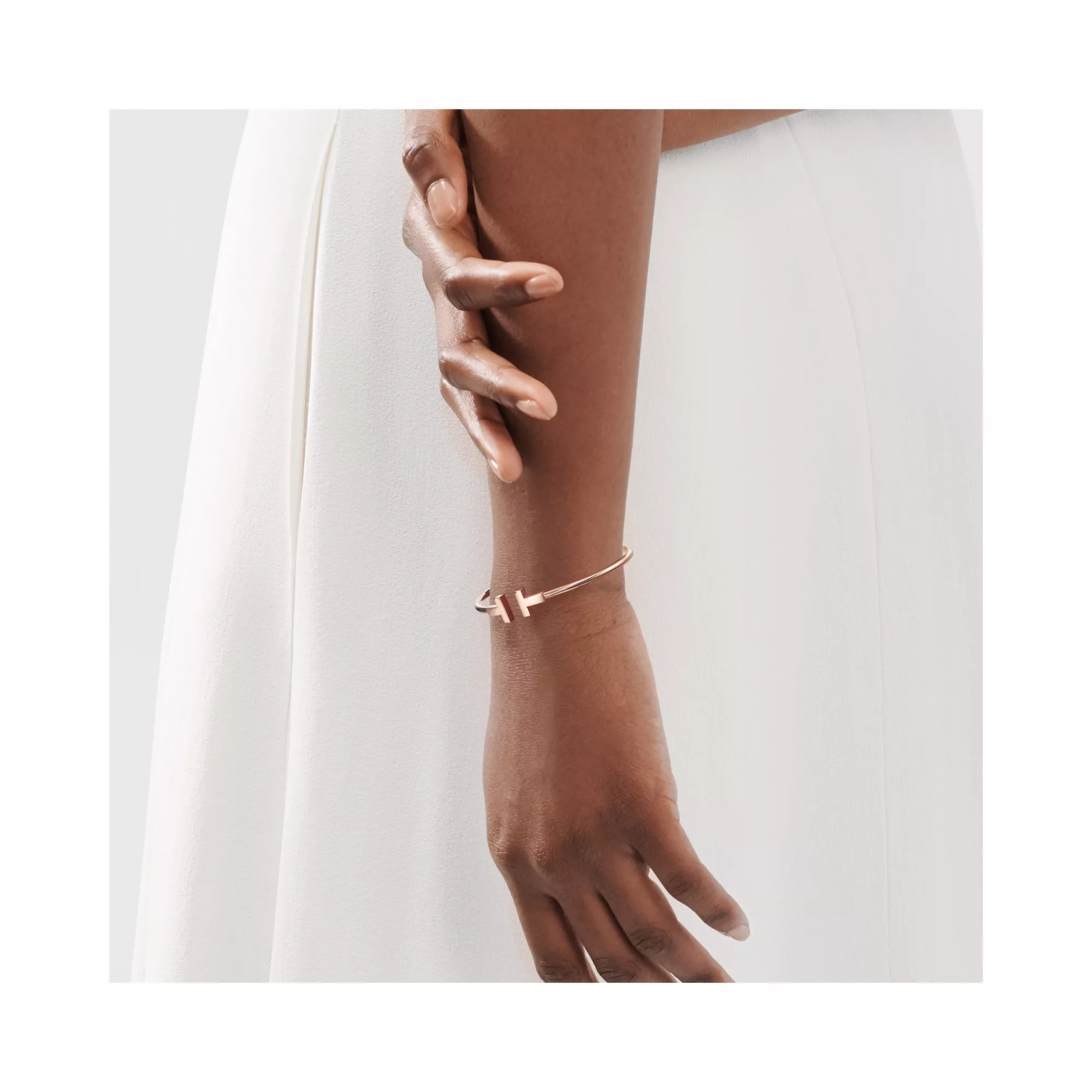 Wire Bracelet in Rose Gold