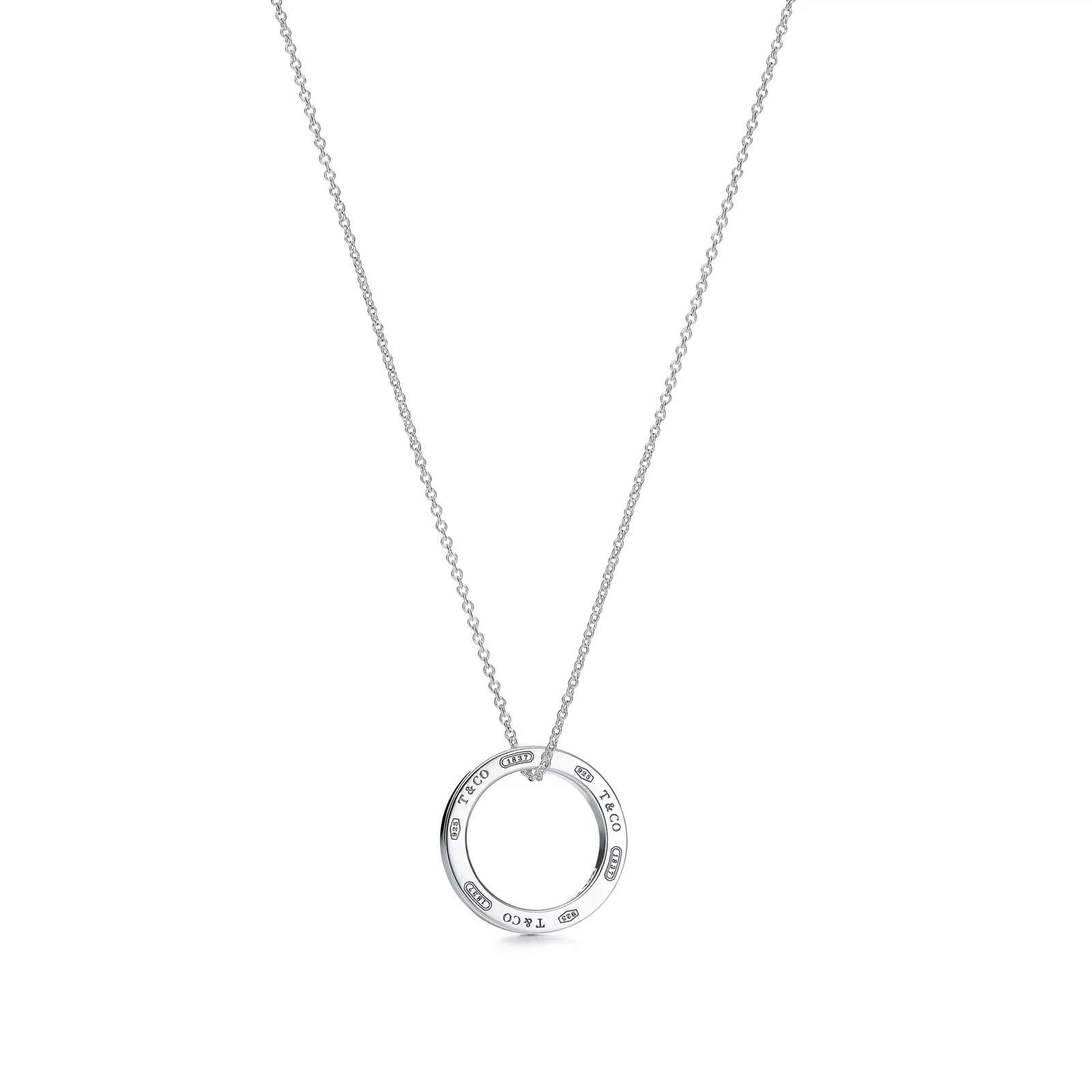 Circle Pendant in Silver, Medium