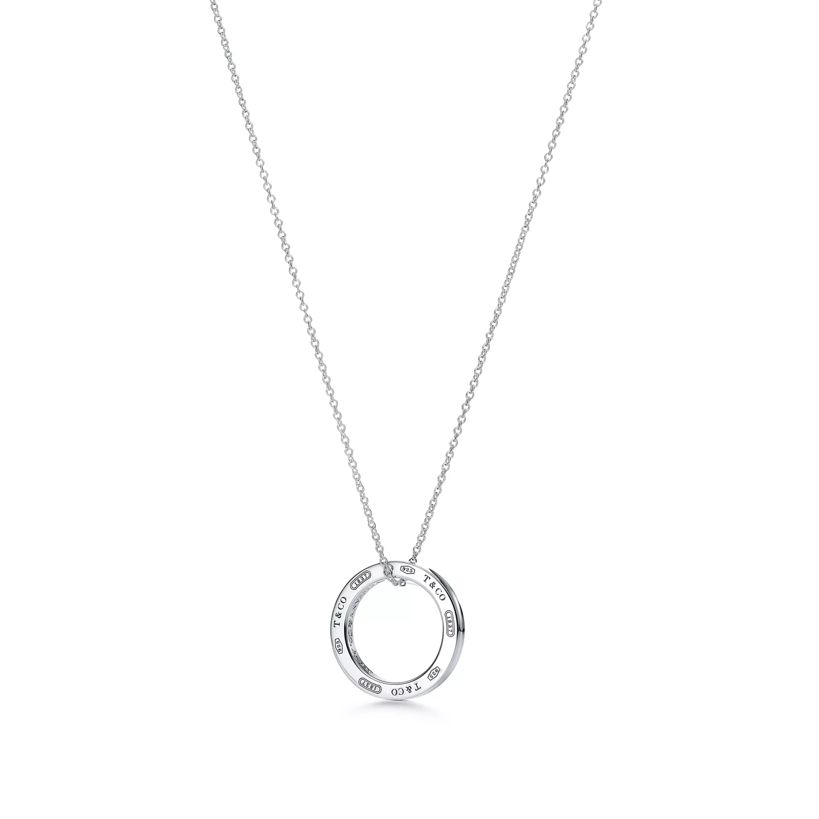 Circle Pendant in Silver, Medium