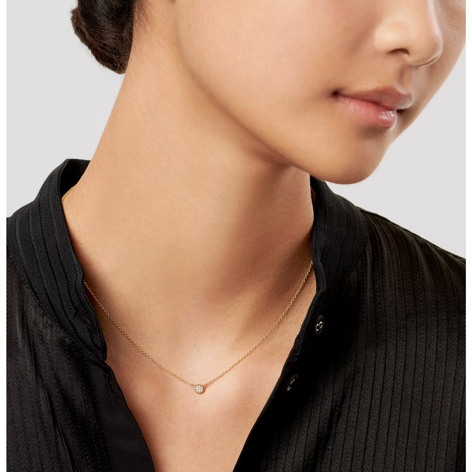 Diamonds by the Yard Single Diamond Pendant in Yellow Gold