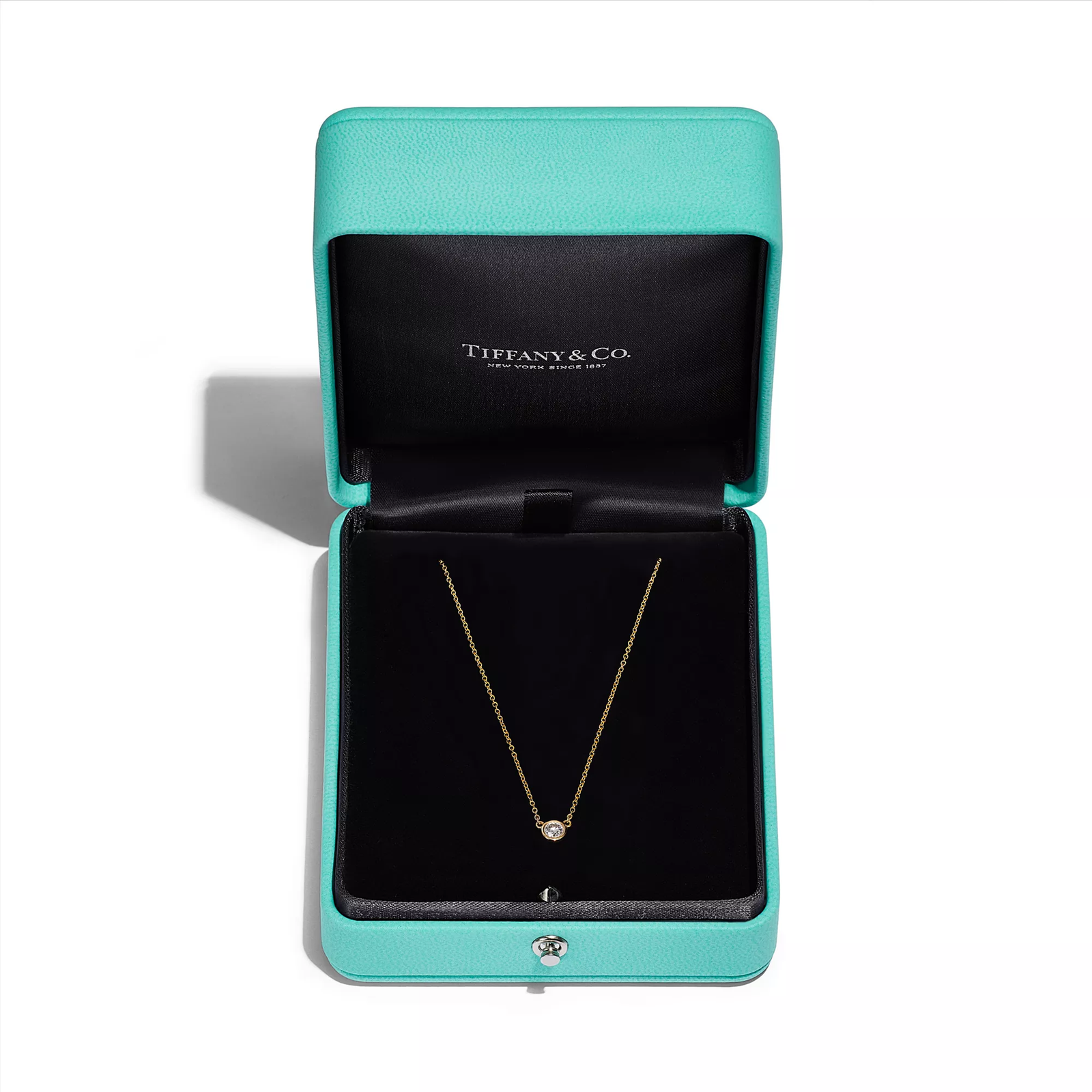 Diamonds by the Yard Single Diamond Pendant in Yellow Gold