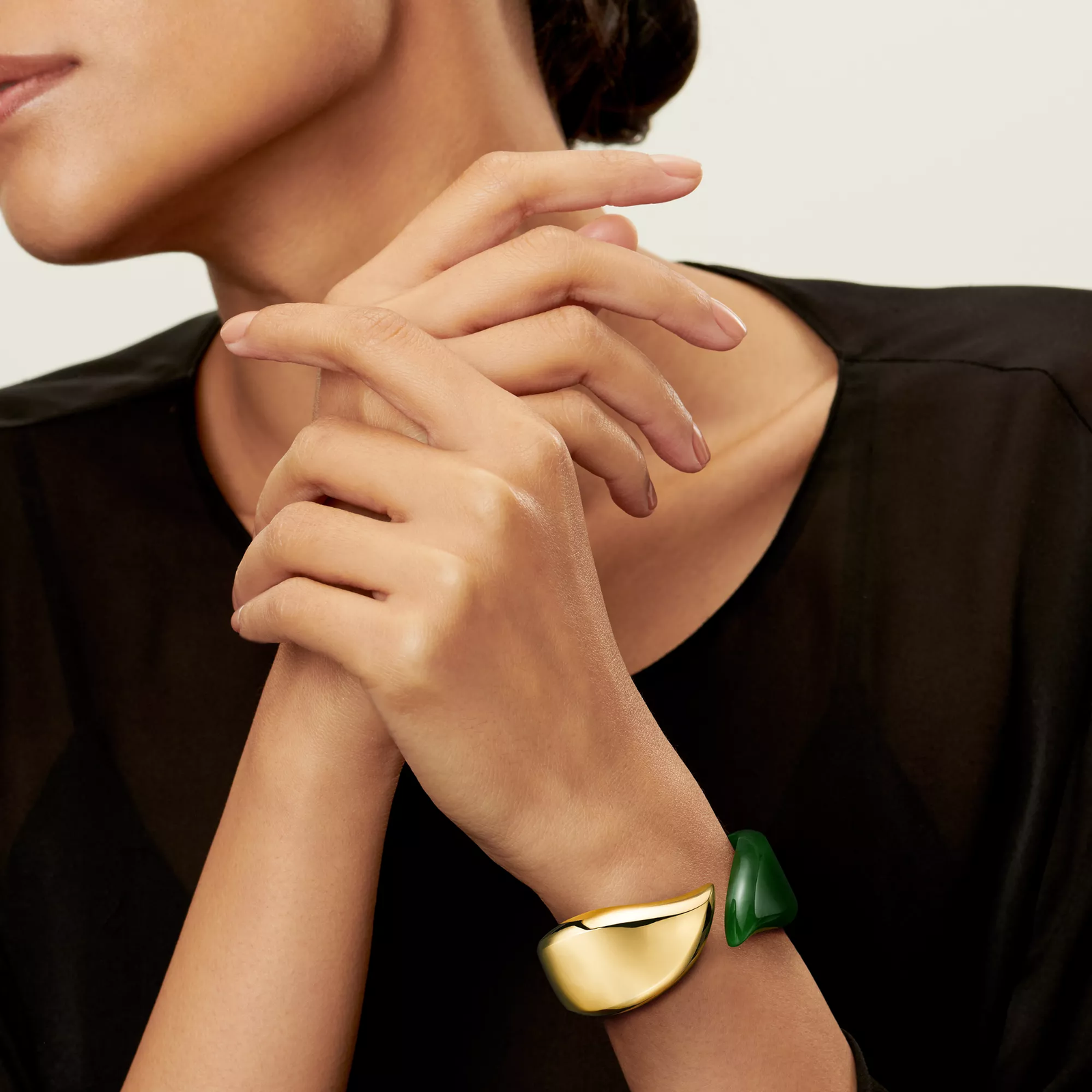 Feather Cuff in Yellow Gold with Green Nephrite Jade