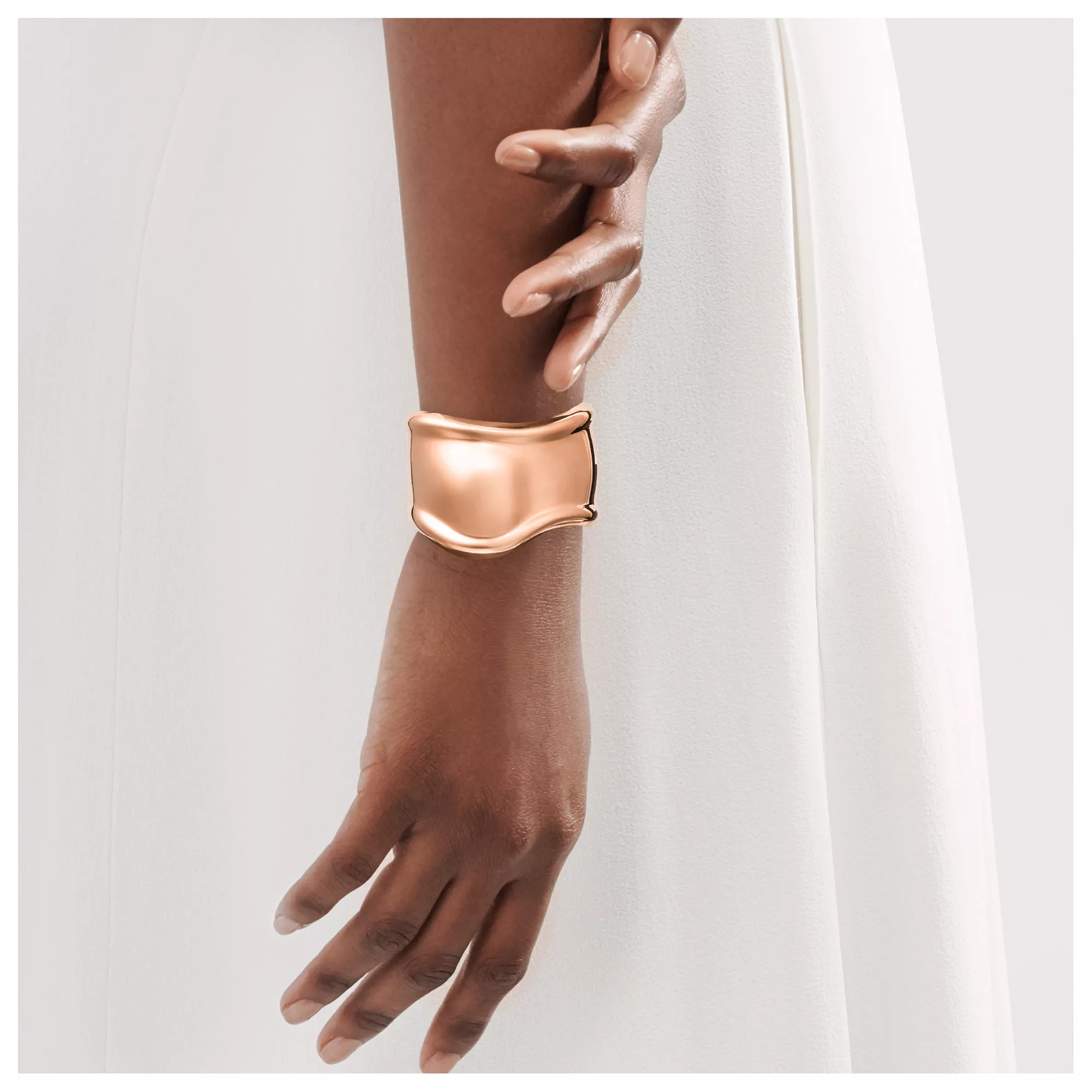 Small Bone Cuff in Rose Gold, 43 mm Wide