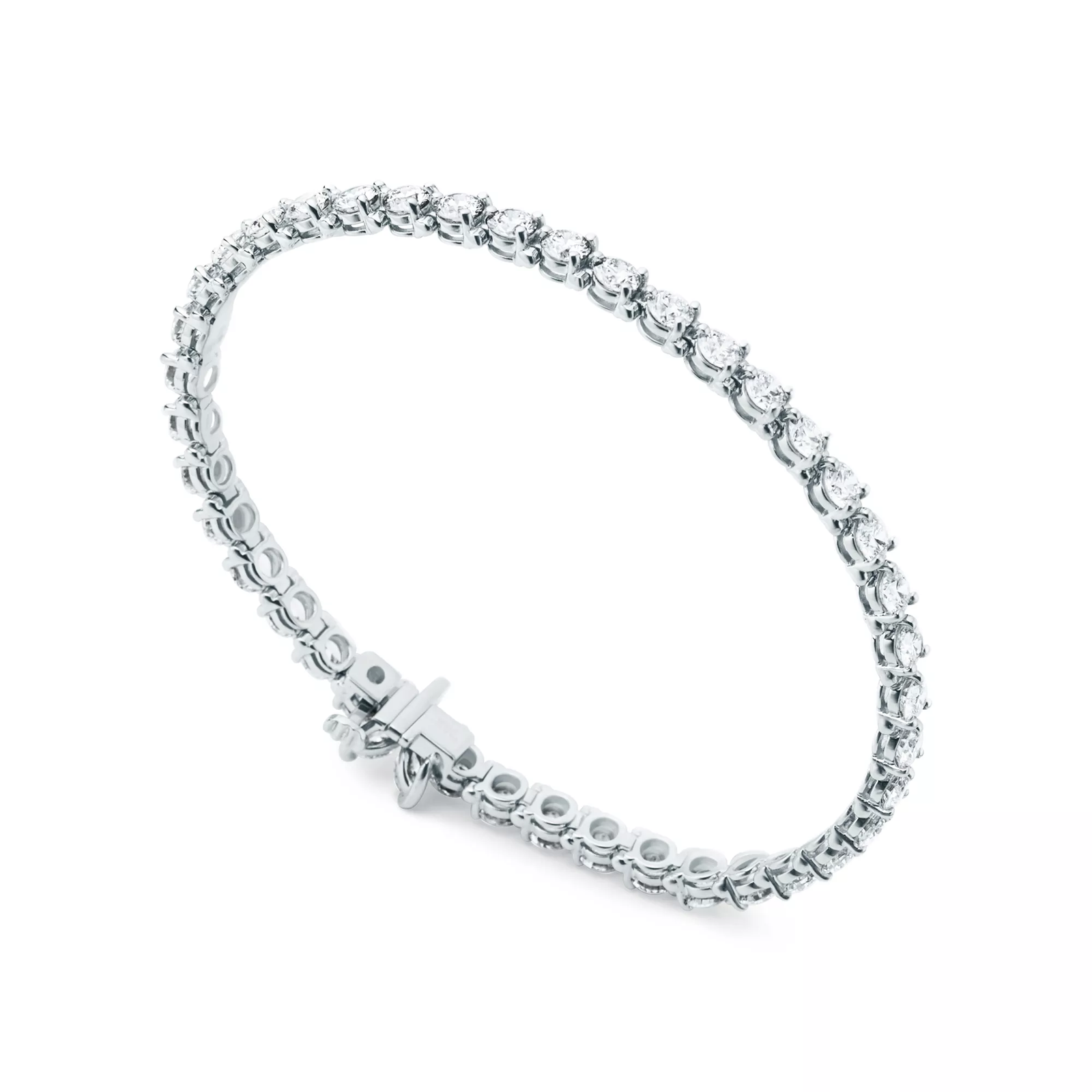 Tennis Bracelet in Platinum with Diamonds