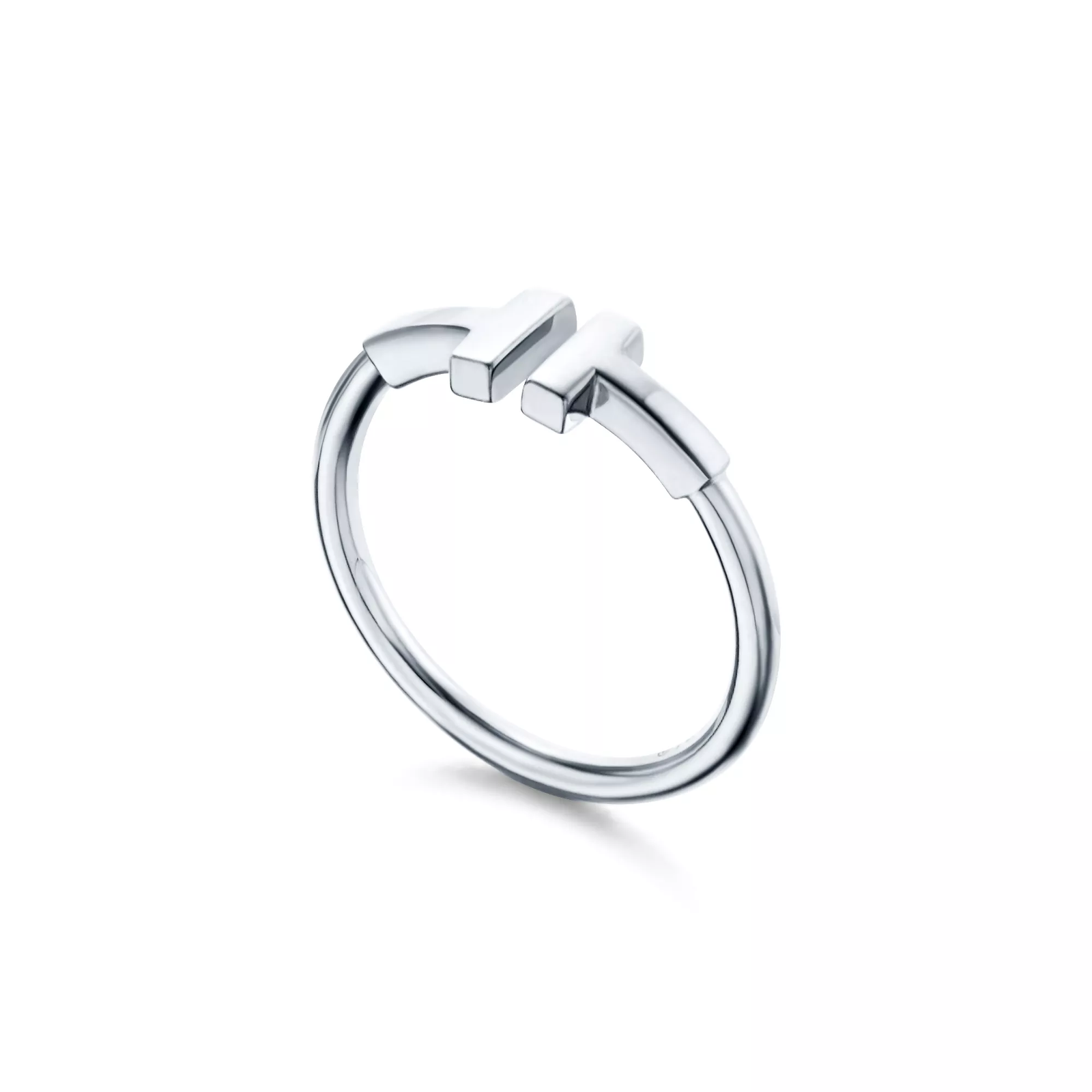 Wire Ring in White Gold