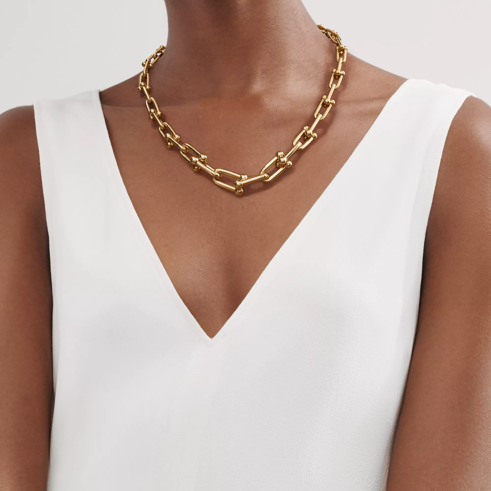 Graduated Link Necklace in Yellow Gold