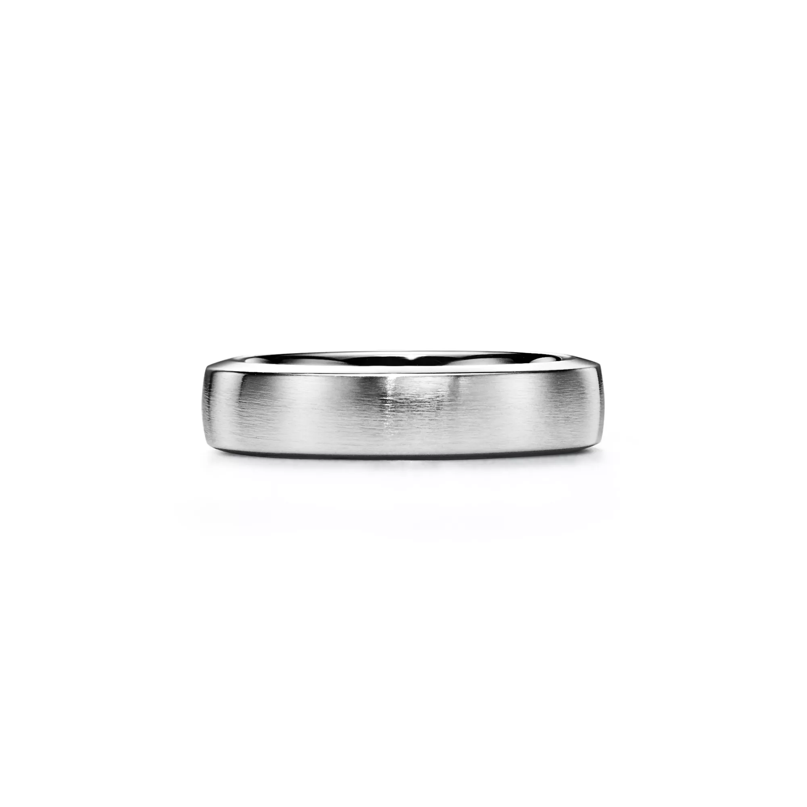 Satin Finish Ring in Platinum with a Diamond, 5 mm