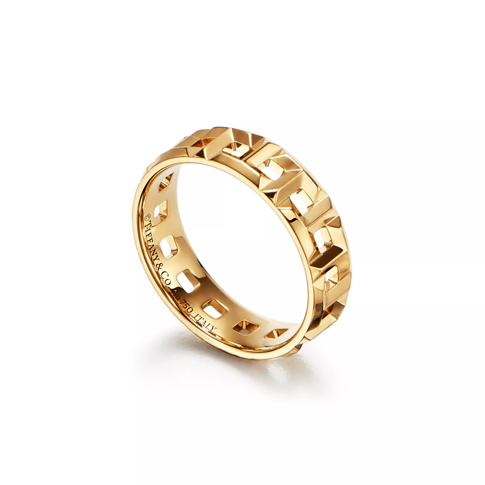 True Wide Ring in Yellow Gold