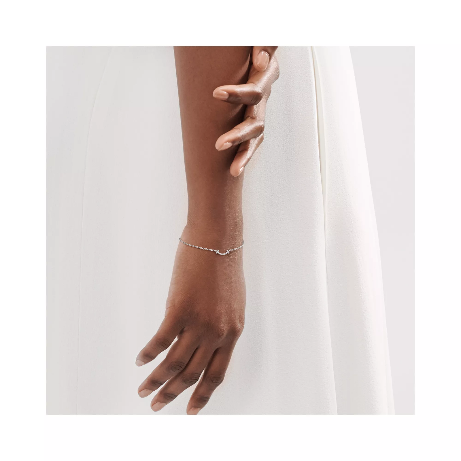 Smile Bracelet in White Gold with Diamonds