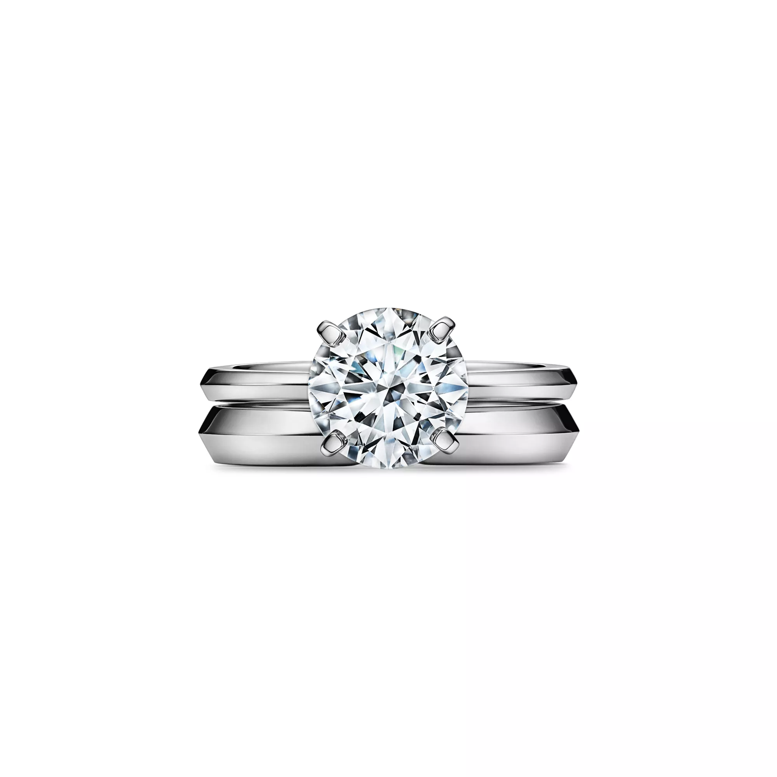 Engagement Ring with a Round Brilliant Diamond