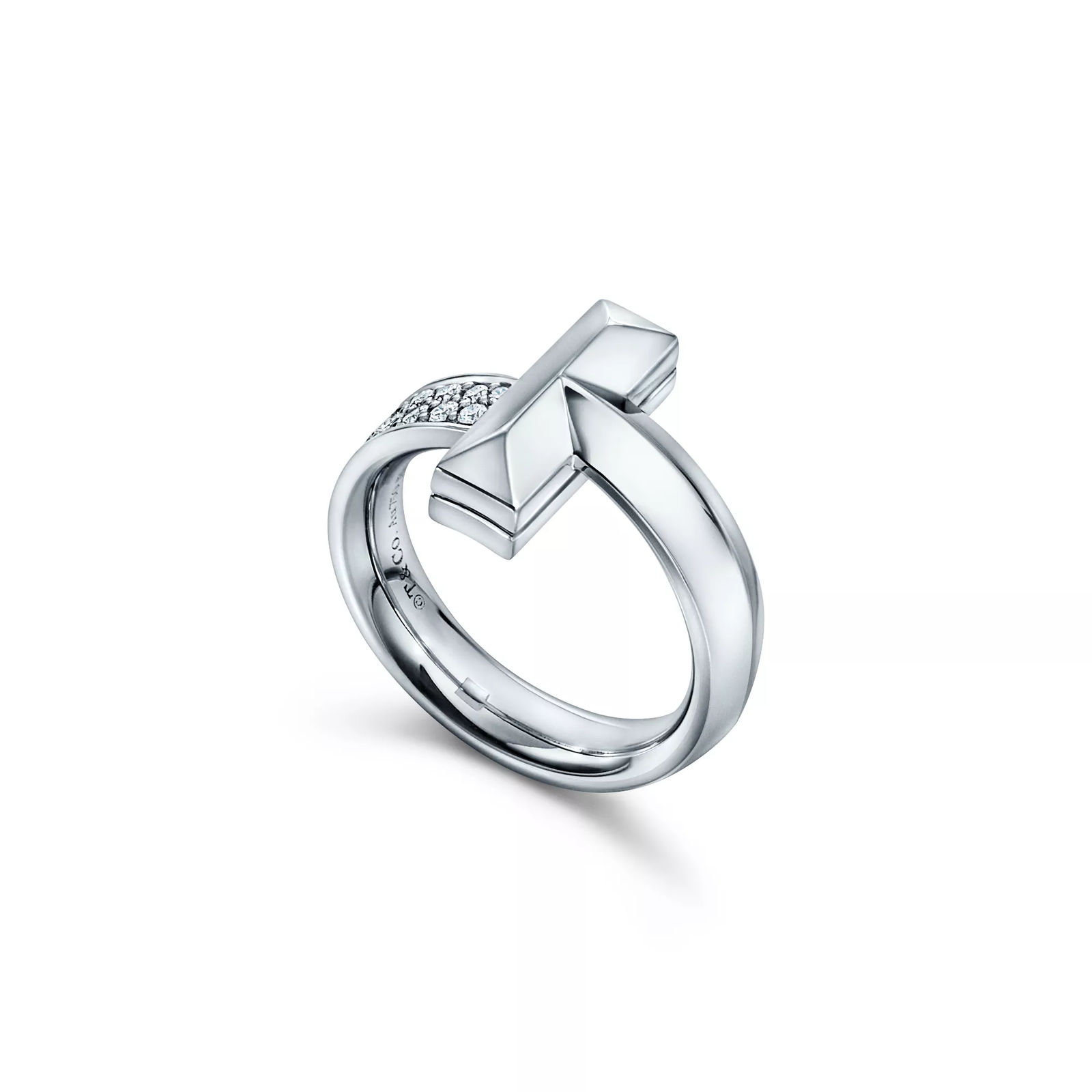 T1 Ring in White Gold with Diamonds