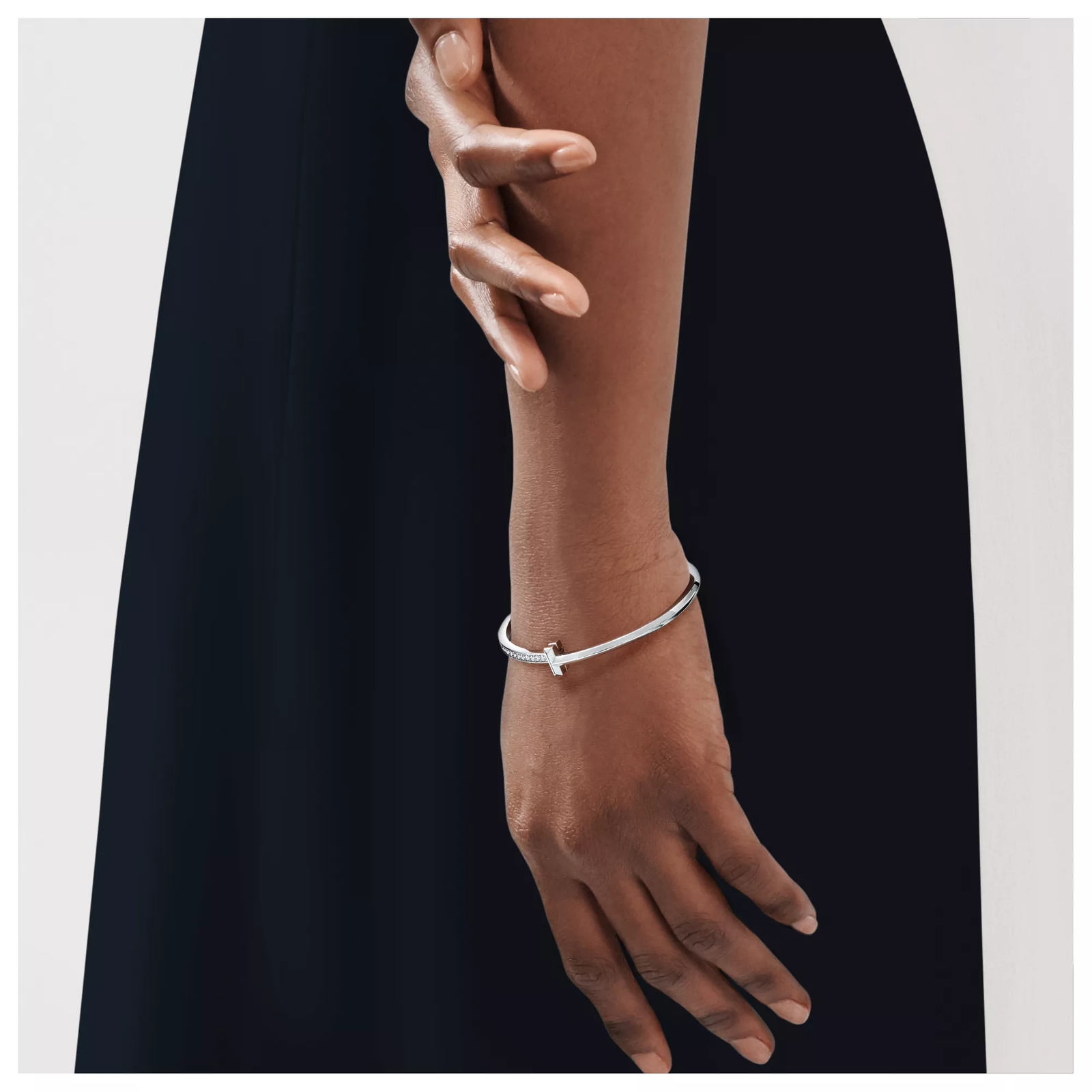 T1 Narrow Diamond Hinged Bangle in White Gold