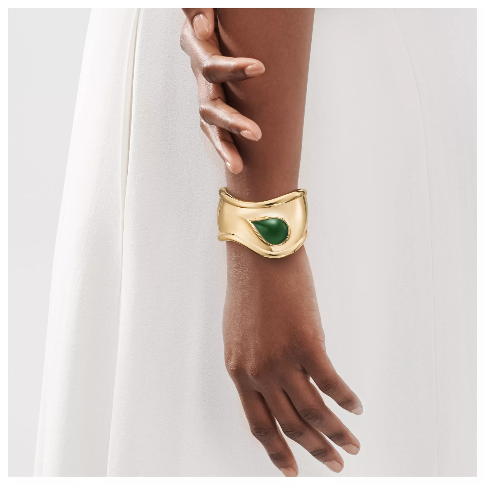 Small Bone Cuff in Yellow Gold with Green Nephrite Jade