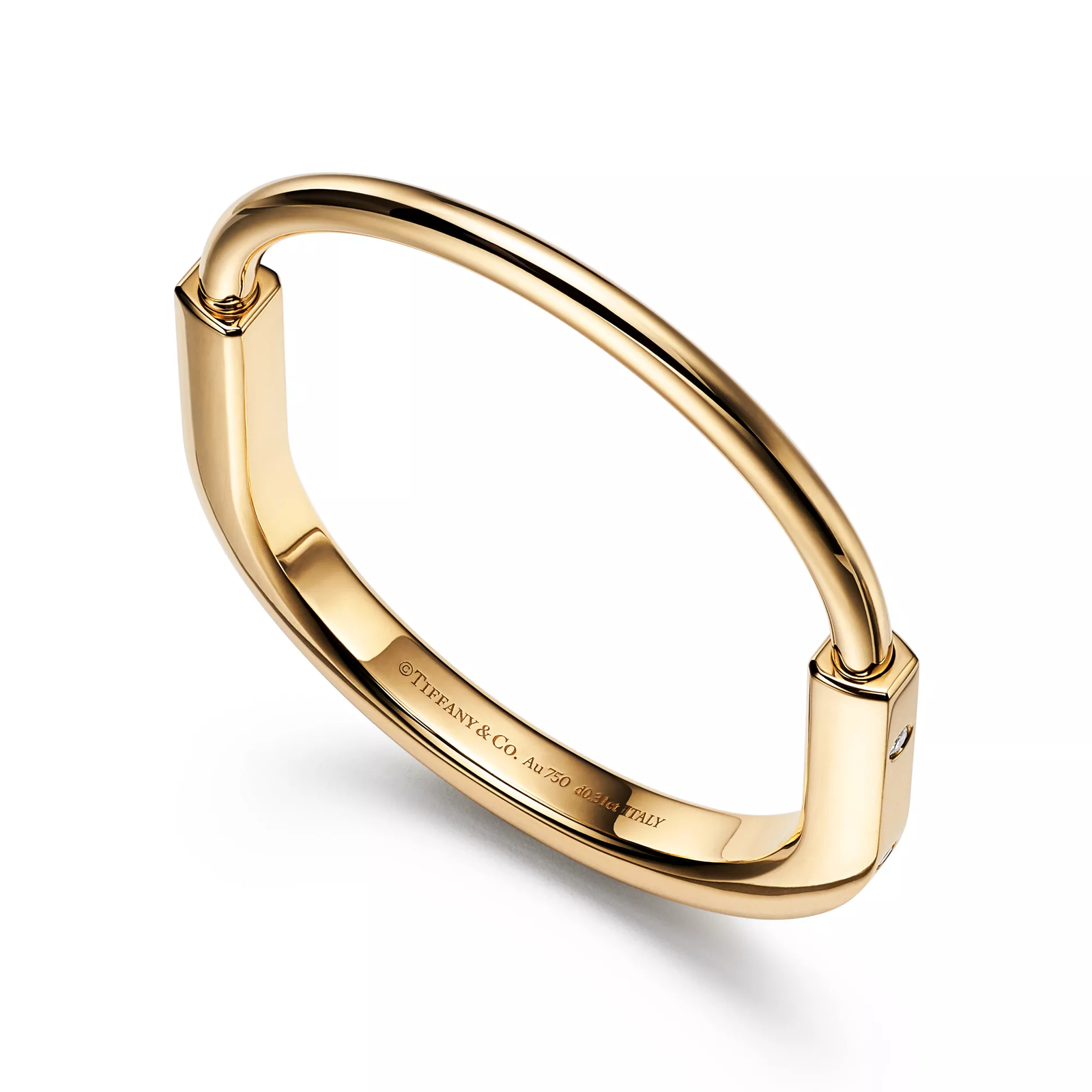 Bangle in Yellow Gold with Diamond Accents