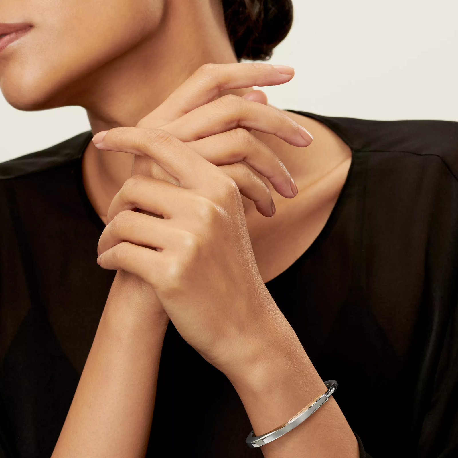 Bangle in White Gold