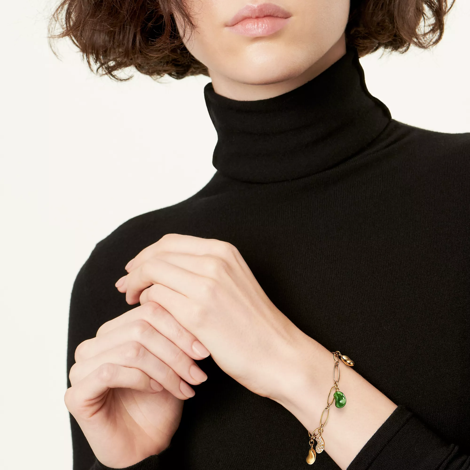 Bean design Bracelet in Gold with Diamonds & Green Nephrite Jade