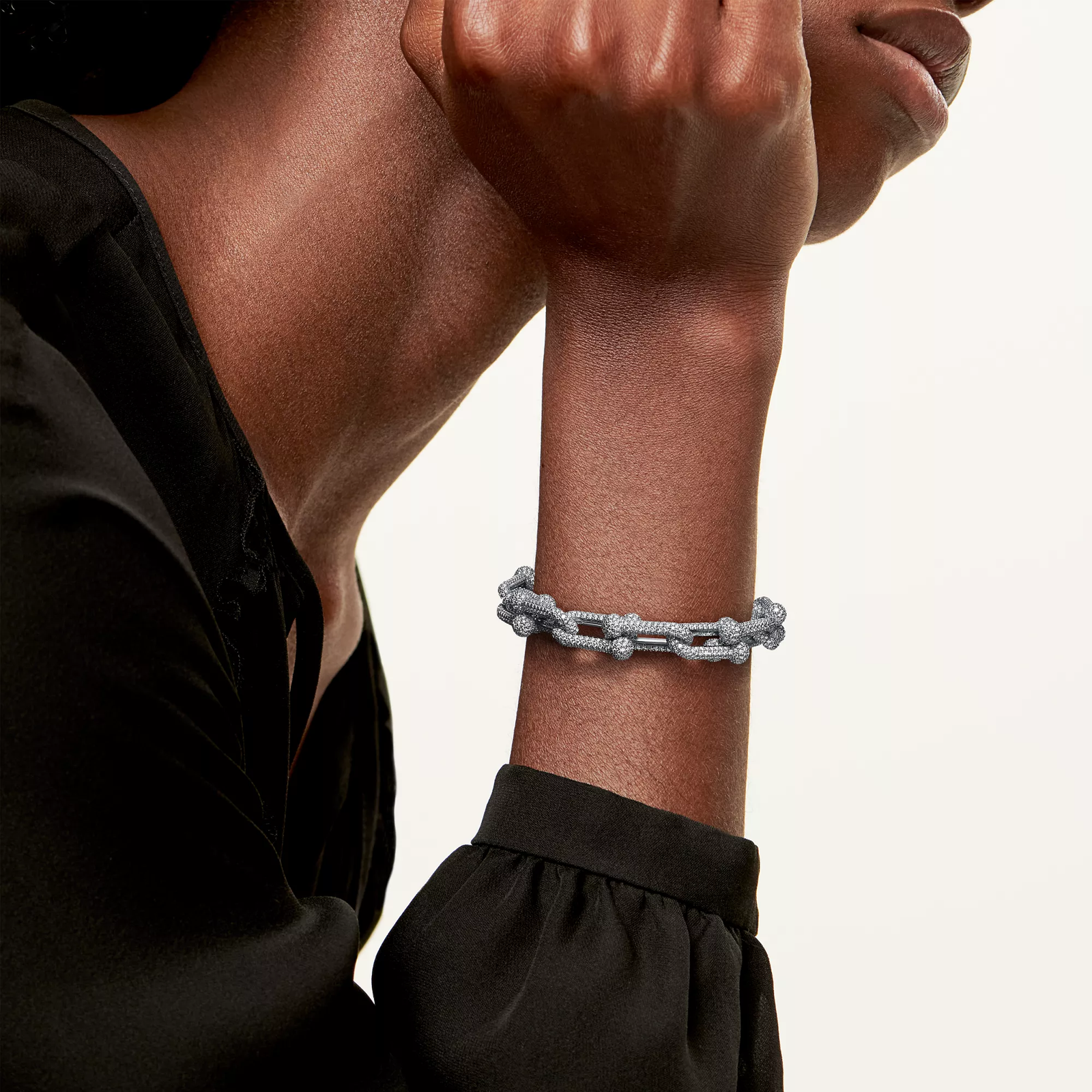 Large Link Bracelet in White Gold with Pave Diamonds