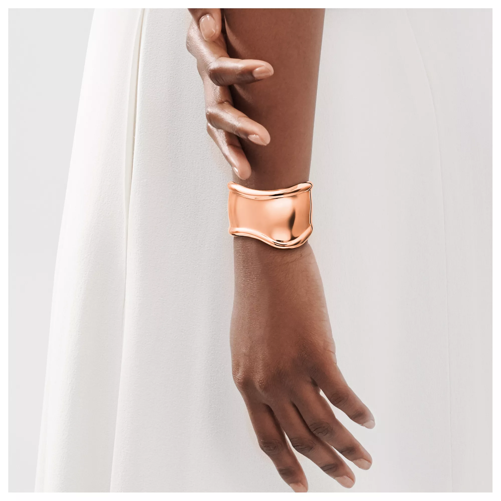 Small Bone Cuff in Rose Gold, 43 mm Wide