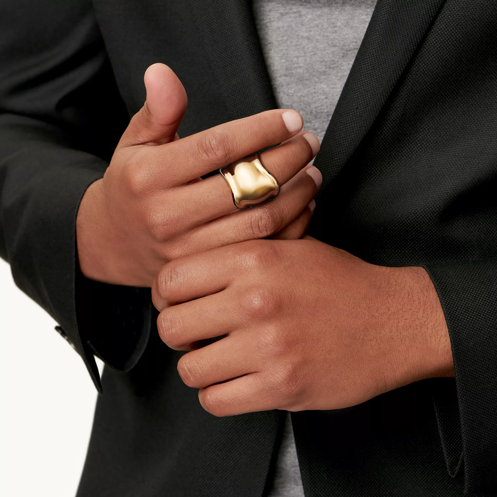 Bone Ring in Yellow Gold