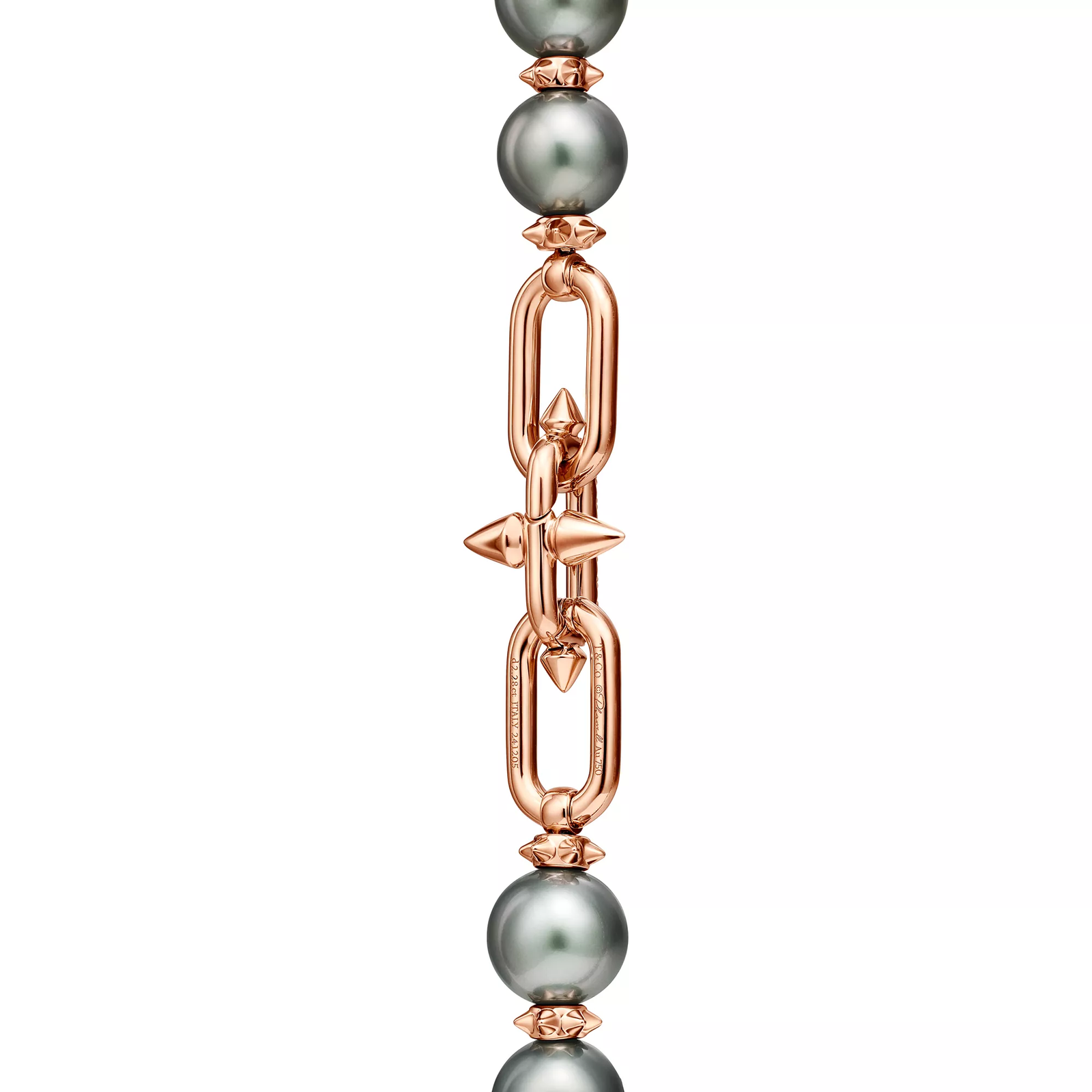 Tahitian Pearl Necklace in Gold with Diamonds