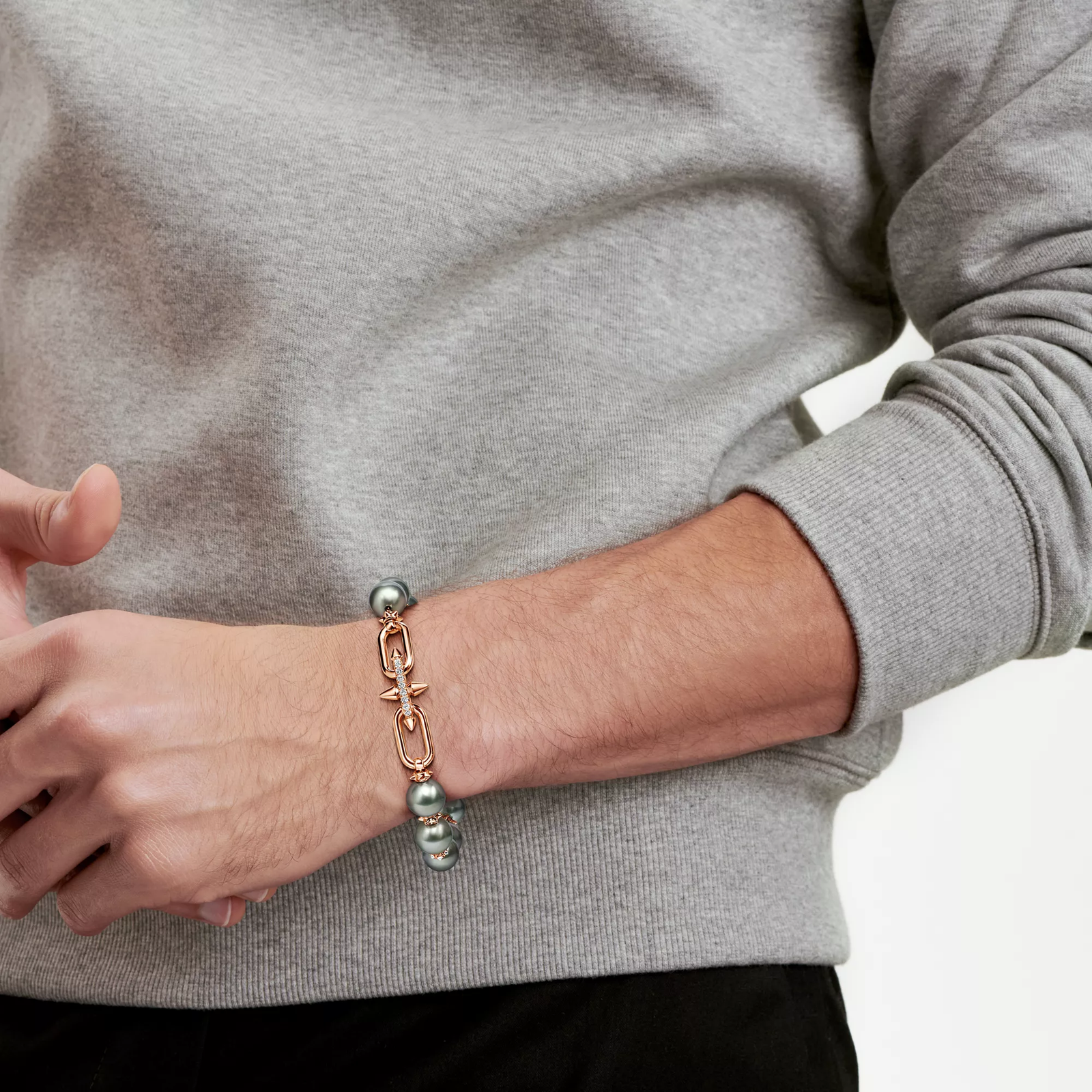 Tahitian Pearl Bracelet in Gold with Diamonds