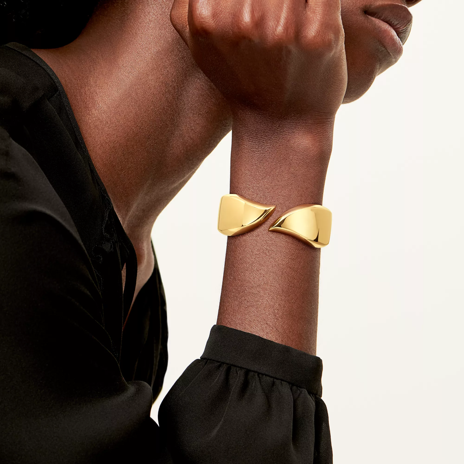 Feather Cuff in Yellow Gold