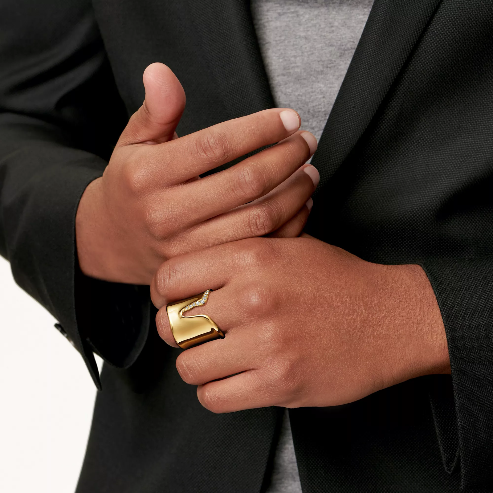 Split Ring in Yellow Gold with Diamonds