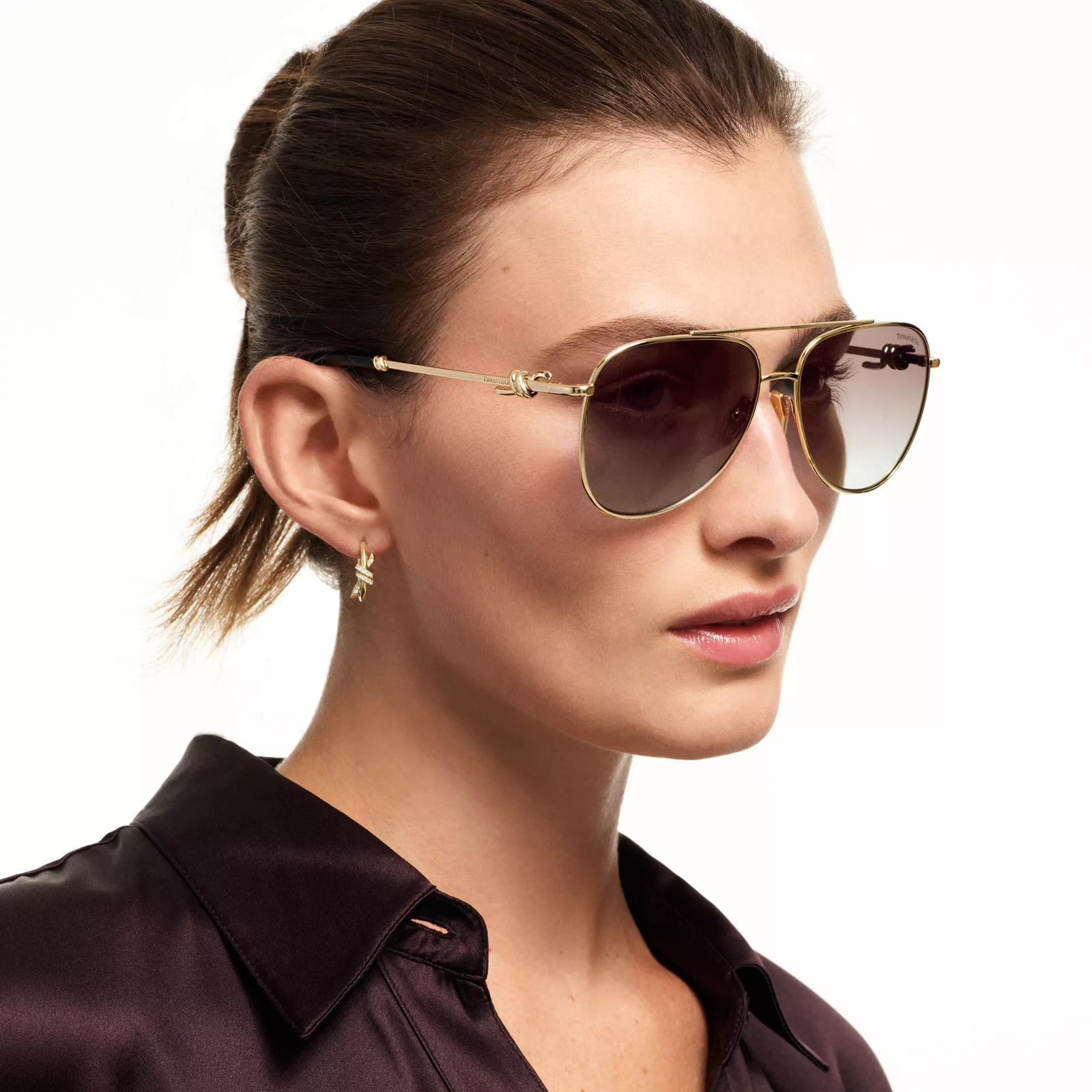 Sunglasses in Pale Gold-colored Metal with Light Brown Lenses